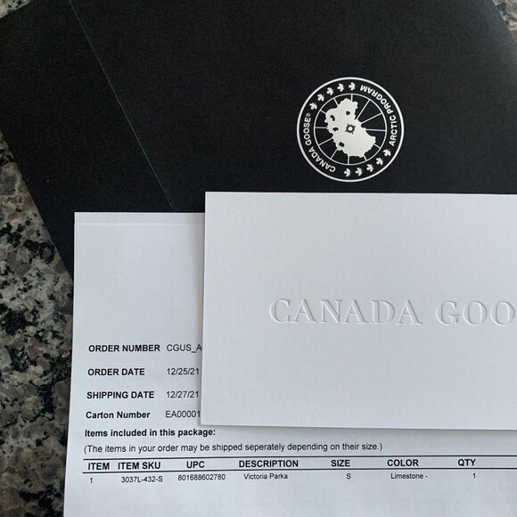 Canada Goose Victoria Parka - Picture 15 of 16